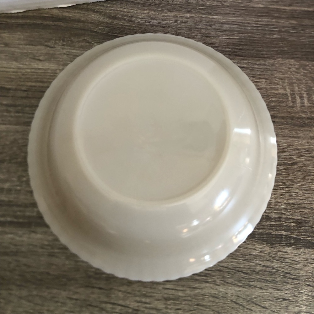 Vtg Colorex Cream Glass Serving Bowl - Picture 3 of 10